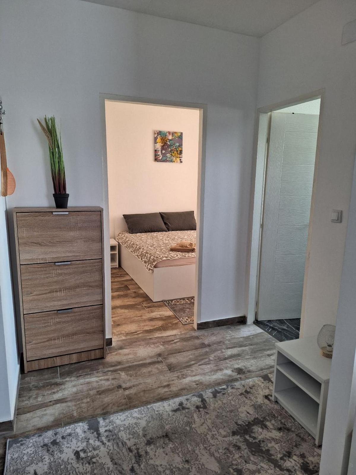 Apartmani Koki คลาโดโว ภายนอก รูปภาพ