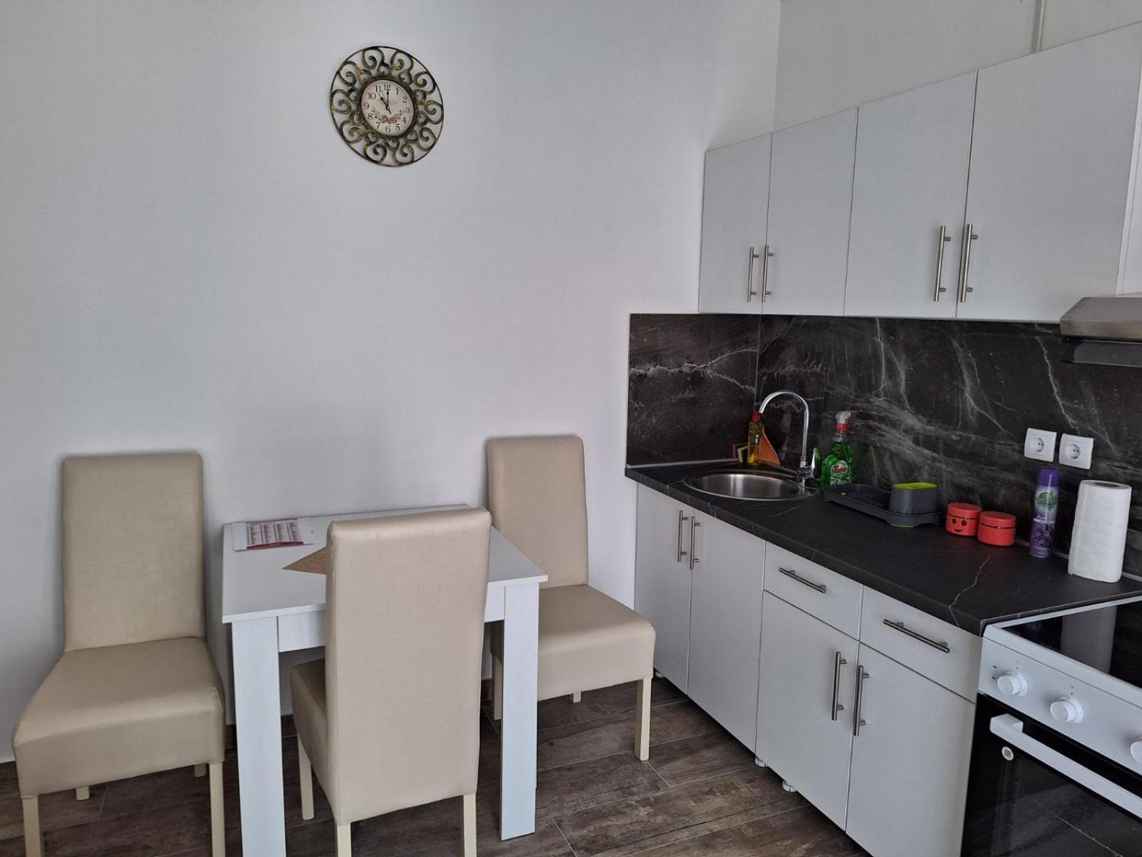 Apartmani Koki คลาโดโว ภายนอก รูปภาพ